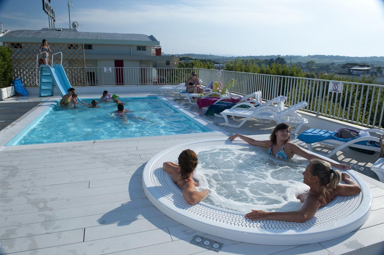 Ciccio Hotel Misano Adriatico Luaran gambar